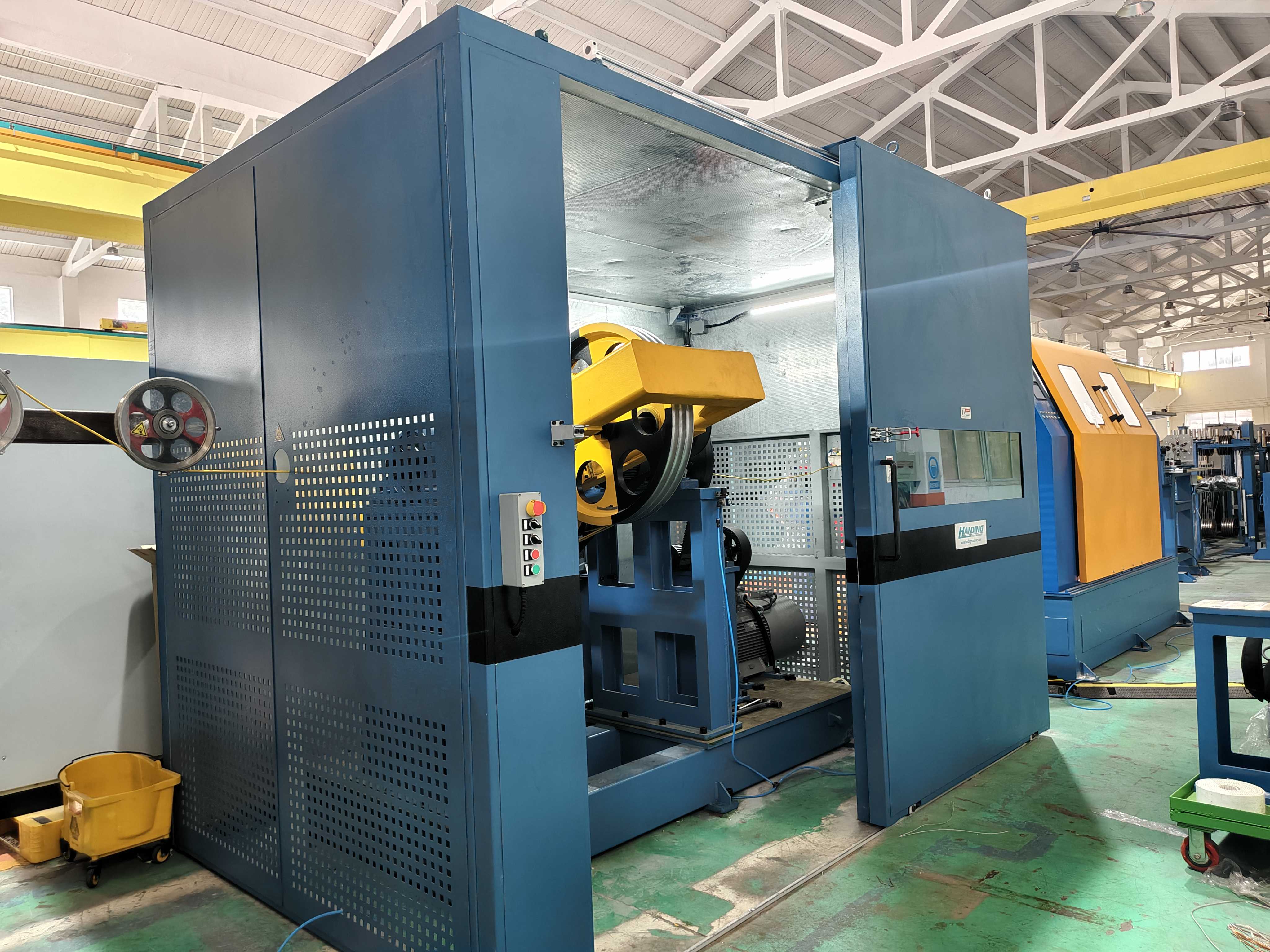 Cable manufacturing equipment